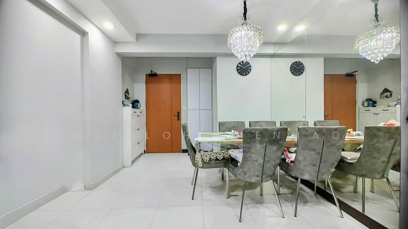 266B Punggol Way HDB Flat For Sale at S$ 690,000 | PropertyGuru Singapore - Dining Room