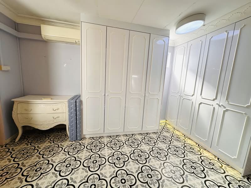 660 Hougang Avenue 8 HDB Flat For Sale at S$ 680,000 | PropertyGuru Singapore