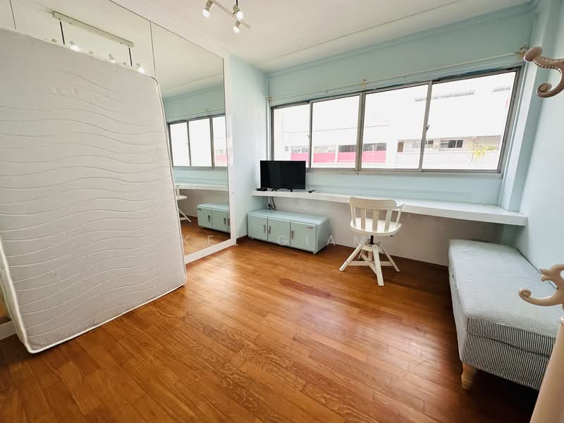 660 Hougang Avenue 8 HDB Flat For Sale at S$ 680,000 | PropertyGuru Singapore