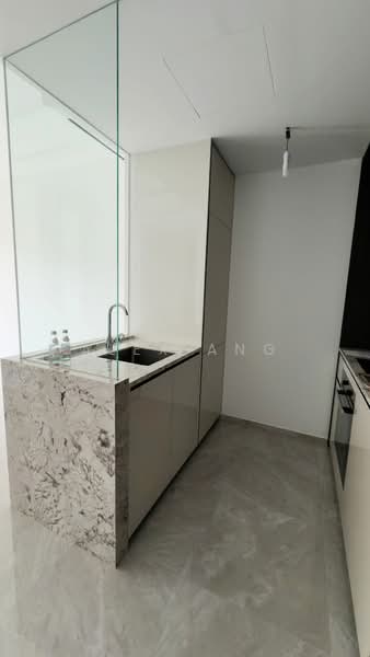 Tembusu Grand, 94 Jalan Tembusu, 2 Bedrooms, 743 sqft, Condominium For Rent, by Alex Ang, 500057006 - Kitchen - PropertyGuru.com.sg