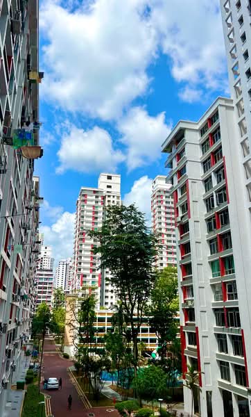 81 Lorong 4 Toa Payoh HDB Flat For Sale at S$ 1,100,000 | PropertyGuru Singapore