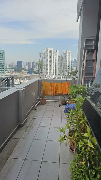 CT Hub 2, 114 Lavender Street, 1,044 sqft, Light Industrial (B1) For Rent, by Mamta Jain, 500057051 - Balcony - CommercialGuru.com.sg