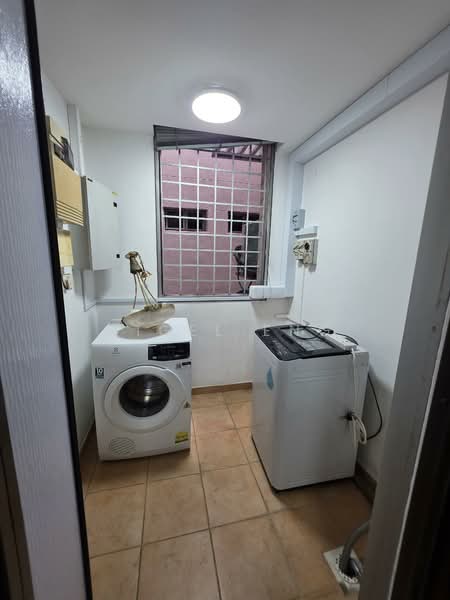 UE Square, 205 River Valley Road, Room Rental, 170 sqft, Apartment For Rent, by Nigel Eng, 500057054 - PropertyGuru.com.sg