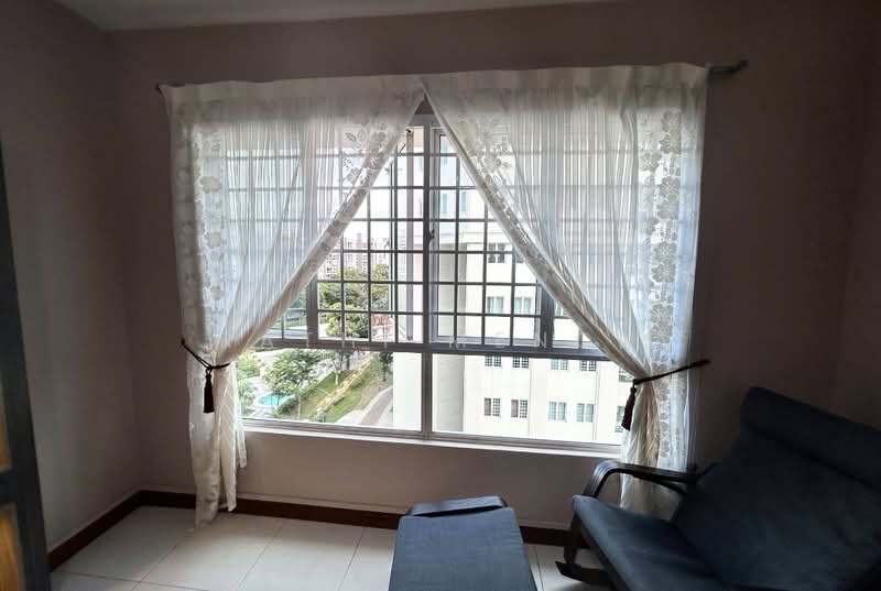 Melville Park Apartment For Sale at S$ 980,000 | PropertyGuru Singapore - Living Room