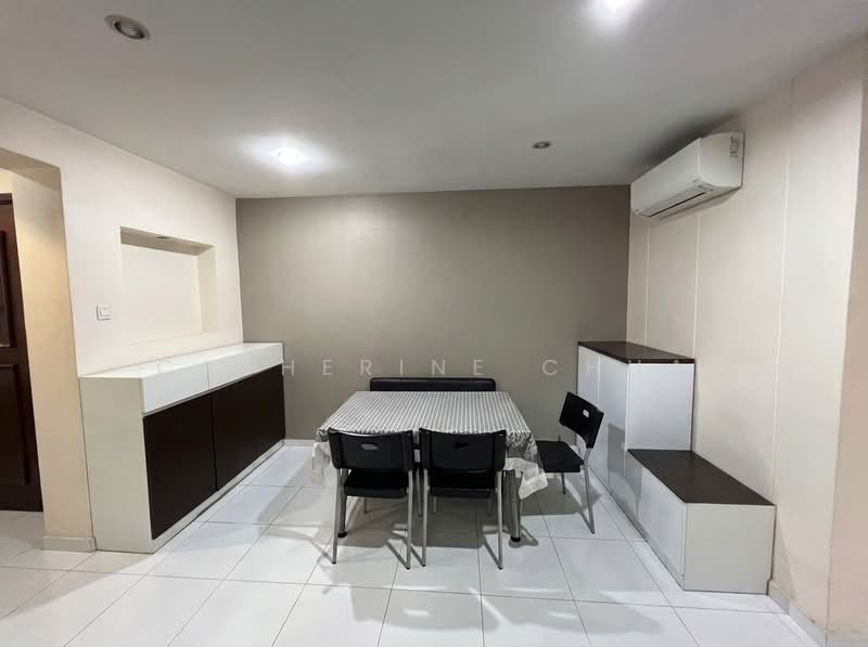28 Cassia Crescent HDB Flat For Sale at S$ 988,000 | PropertyGuru Singapore - Dining Room