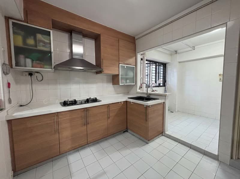 28 Cassia Crescent HDB Flat For Sale at S$ 988,000 | PropertyGuru Singapore - Kitchen