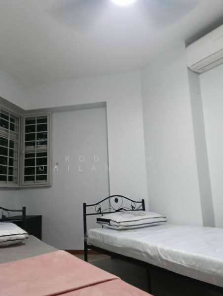 384 Bukit Batok West Avenue 5, 384 Bukit Batok West Avenue 5, Room Rental, 150 sqft, HDB Flat For Rent, by Rodziah Jailani (Rozie), 500057080 - Bedroom - PropertyGuru.com.sg
