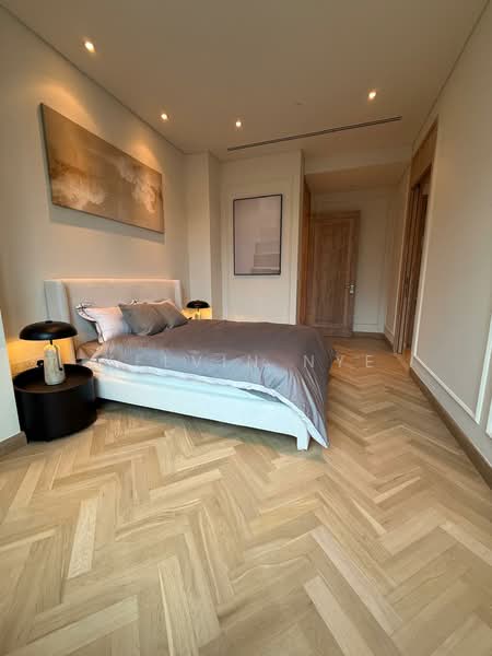 Ultra Luxurious Fully Furnished Orchard Freehold Apartment For Sale at S$ 13,500,000 | PropertyGuru Singapore - Bedroom