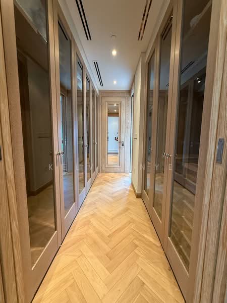 Ultra Luxurious Fully Furnished Orchard Freehold Apartment For Sale at S$ 13,500,000 | PropertyGuru Singapore - Corridor