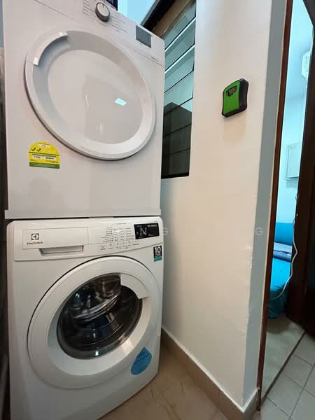 Dover Parkview, 34 Dover Rise, Room Rental, 150 sqft, Condominium For Rent, by Ng Kang Seng, 500057117 - PropertyGuru.com.sg