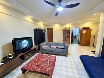 For Sale - 906 Tampines Avenue 4