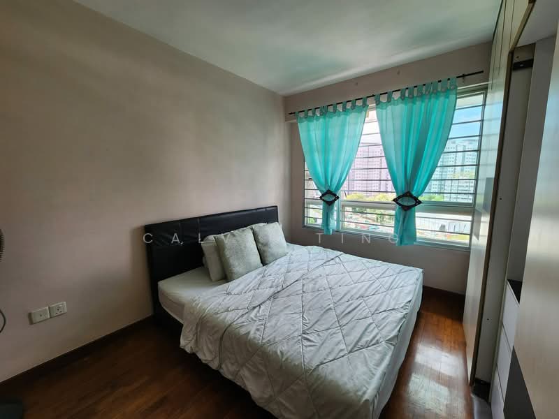 268B Punggol Field HDB Flat For Sale at S$ 720,000 | PropertyGuru Singapore - Master Bedroom
