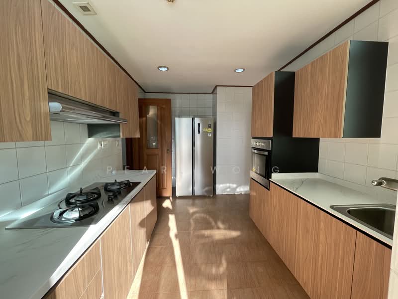 Spring Grove Condominium For Sale at S$ 2,550,000 | PropertyGuru Singapore