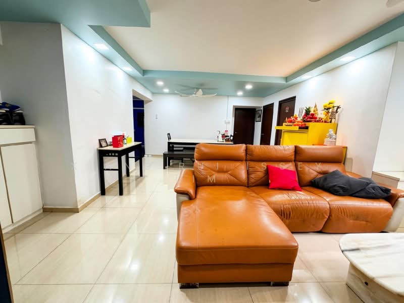 403 Admiralty Link, 403 Admiralty Link, 3 Bedrooms, 1,184 sqft, HDB Flat For Sale, by Xiang Rui Issey Lim, 500057145 - Living Room - PropertyGuru.com.sg