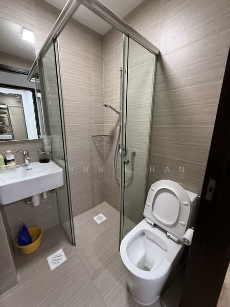 Guillemard Suites, 213 Guillemard Road, 2 Bedrooms, 538 sqft, Apartment For Rent, by Johnnie Han, 500057146 - Bathroom - PropertyGuru.com.sg