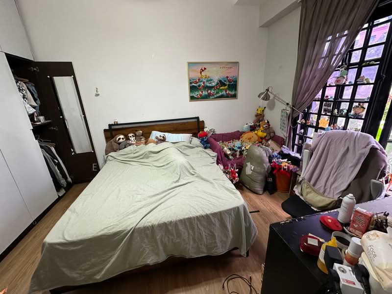 Chiltern Park Condominium For Sale at S$ 2,200,000 | PropertyGuru Singapore - Bedroom