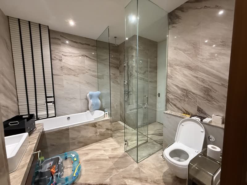 Nouvel 18, 16 Anderson Road, 3 Bedrooms, 1,862 sqft, Condominium For Rent, by Zoey Tan, 500057155 - Bathroom - PropertyGuru.com.sg