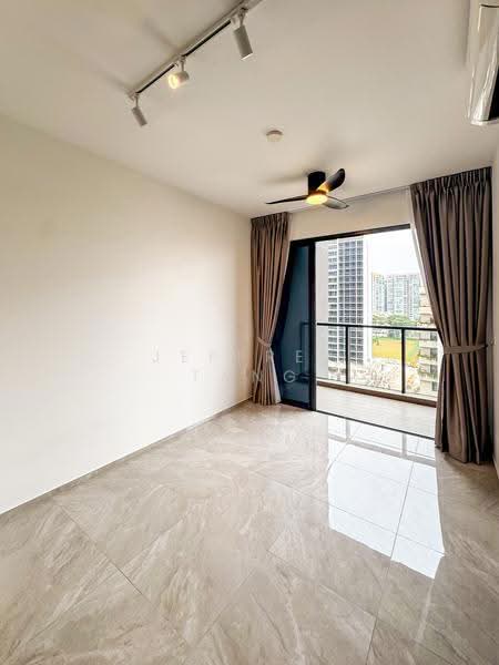 Tembusu Grand, 94 Jalan Tembusu, East Coast / Marine Parade, 1 Bedroom, 527 sqft, Condominium For Sale, by Jeffrey Tang, 500057157 - Living room - PropertyGuru.com.sg