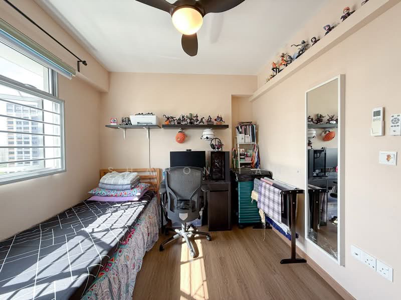 406B Northshore Drive HDB Flat For Sale at S$ 745,000 | PropertyGuru Singapore - Bedroom