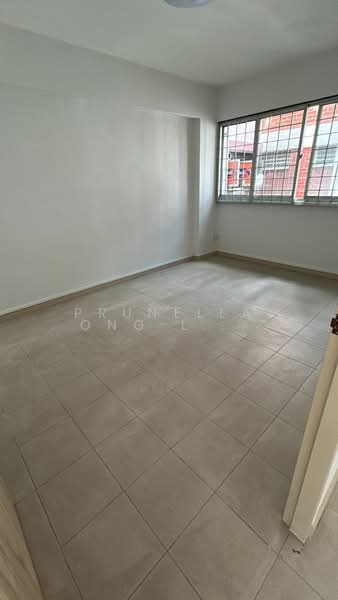 303 Woodlands Street 31, 303 Woodlands Street 31, 2 Bedrooms, 904 sqft, HDB Flat For Rent, by Prunella Ong Lay Foon, 500057166 - Interior - PropertyGuru.com.sg