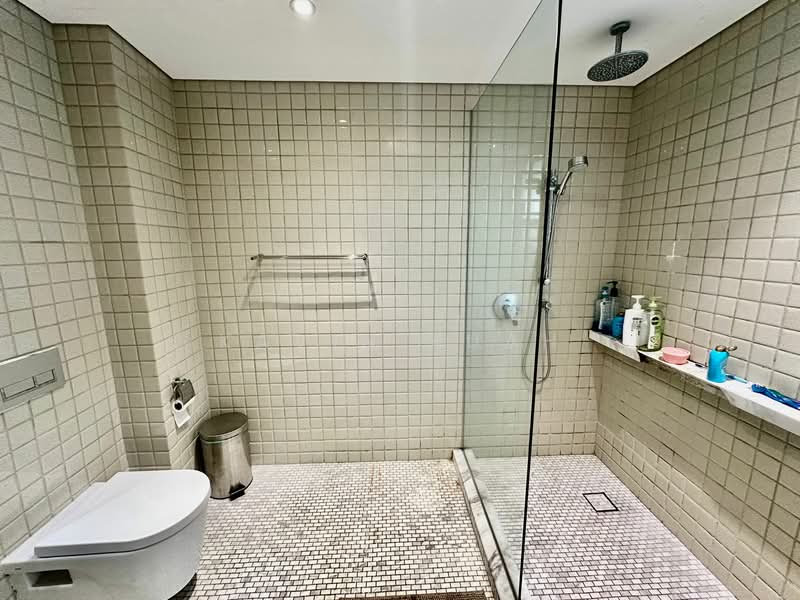 Leonie Towers Apartment For Sale at S$ 6,800,000 | PropertyGuru Singapore - Bathroom