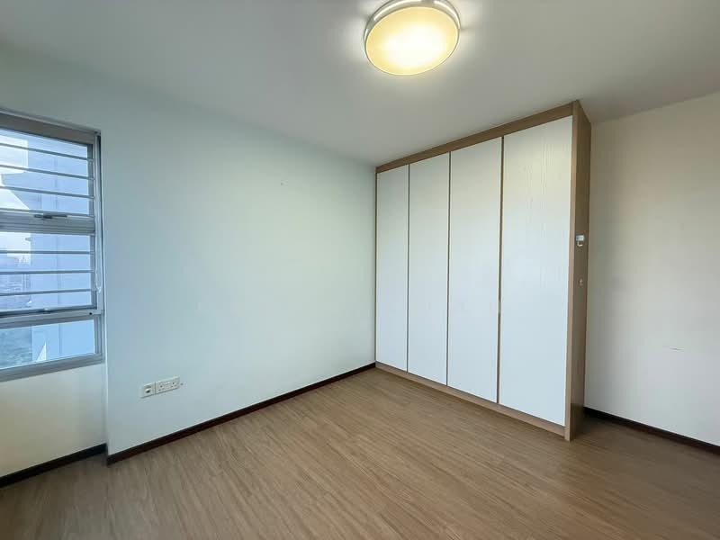 50 Commonwealth Drive HDB Flat For Sale at S$ 1,100,000 | PropertyGuru Singapore - Bedroom
