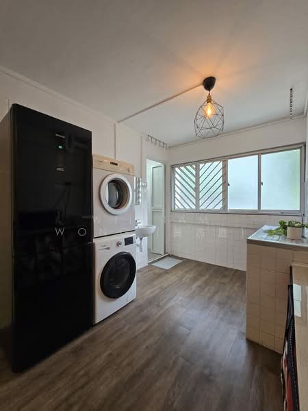 559 Ang Mo Kio Avenue 10, 559 Ang Mo Kio Avenue 10, 2 Bedrooms, 732 sqft, HDB Flat For Rent, by William Wong (黃杰胜), 500057199 - Kitchen - PropertyGuru.com.sg