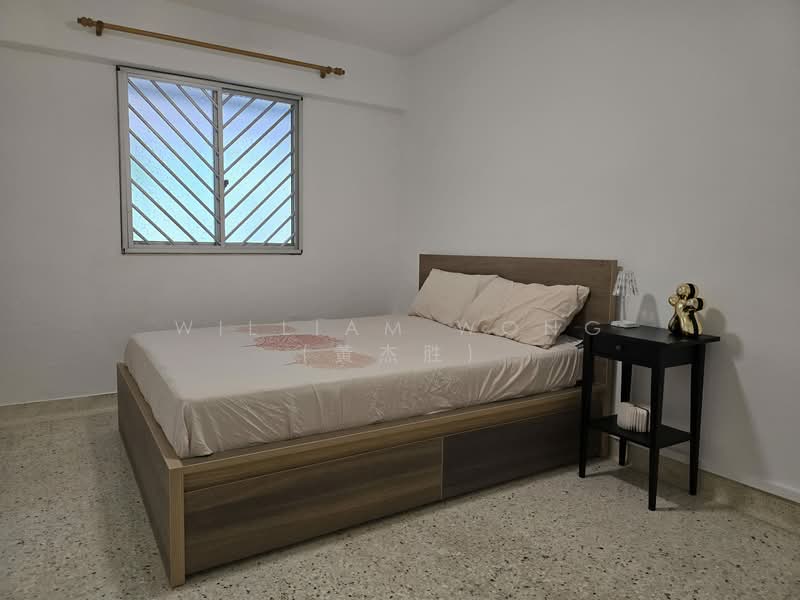 559 Ang Mo Kio Avenue 10, 559 Ang Mo Kio Avenue 10, 2 Bedrooms, 732 sqft, HDB Flat For Rent, by William Wong (黃杰胜), 500057199 - Bedroom - PropertyGuru.com.sg