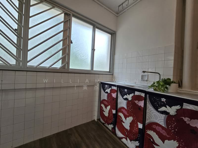559 Ang Mo Kio Avenue 10, 559 Ang Mo Kio Avenue 10, 2 Bedrooms, 732 sqft, HDB Flat For Rent, by William Wong (黃杰胜), 500057199 - Kitchen - PropertyGuru.com.sg