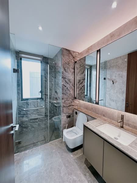 Leedon Green Condominium For Sale at S$ 5,390,000 | PropertyGuru Singapore - Bathroom