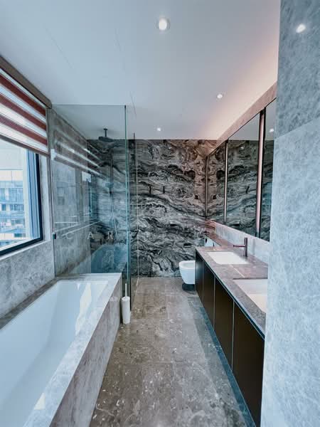 Leedon Green Condominium For Sale at S$ 5,390,000 | PropertyGuru Singapore - Bathroom