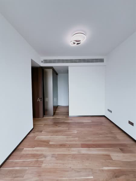 Leedon Green Condominium For Sale at S$ 5,390,000 | PropertyGuru Singapore - Master Bedroom