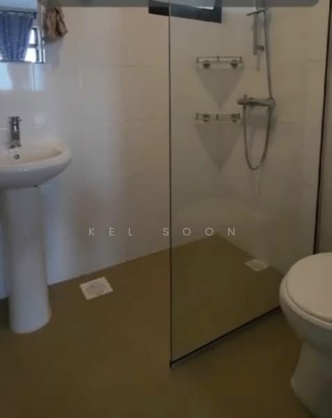 470A Fernvale Link, 470A Fernvale Link, 2 Bedrooms, 732 sqft, HDB Flat For Rent, by Kel Soon, 500057206 - Bathroom - PropertyGuru.com.sg