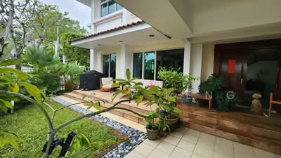 For Rent - Bukit Timah/ Hillcrest Semi Detached