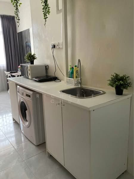 151A Tyrwhitt Road, 151A Trywhitt Road, Room Rental, 300 sqft, Walk-up Apartment For Rent, by Richelle Chua, 500057216 - Kitchen - PropertyGuru.com.sg