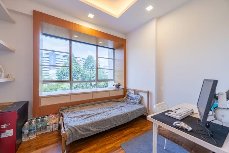 Starville Condominium For Sale at S$ 1,750,000 | PropertyGuru Singapore - Bedroom