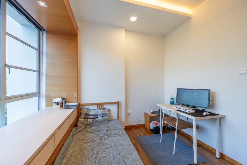 Starville Condominium For Sale at S$ 1,750,000 | PropertyGuru Singapore - Bedroom
