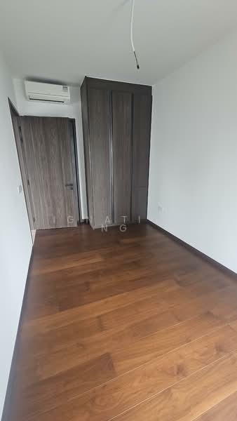 Junior master Bathroom