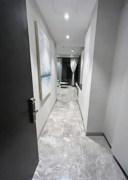 Martin Modern, 8 Martin Place, 2 Bedrooms, 764 sqft, Apartment For Rent, by Penny Li, 500057239 - Corridor - PropertyGuru.com.sg