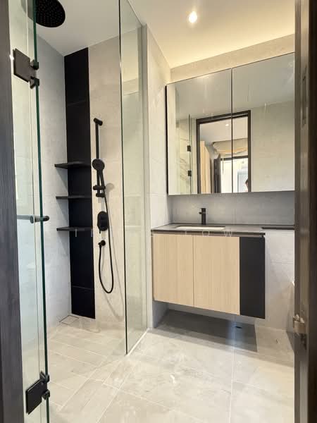 Jervois Mansion, 4 Jervois Close, 3 Bedrooms, 1,001 sqft, Condominium For Rent, by Irene Tow, 500057242 - Bathroom - PropertyGuru.com.sg