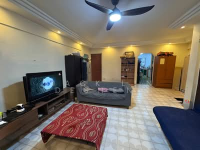 For Sale - 906 Tampines Avenue 4