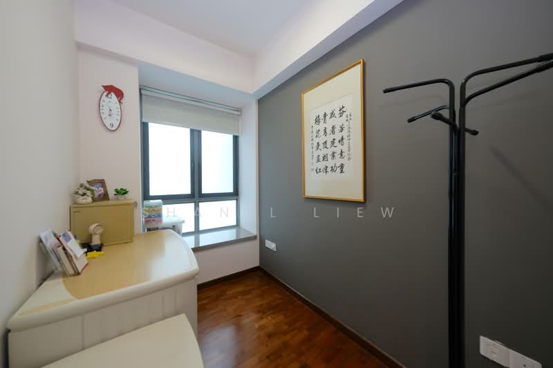 Double Bay Residences Condominium For Sale at S$ 1,520,000 | PropertyGuru Singapore - Study