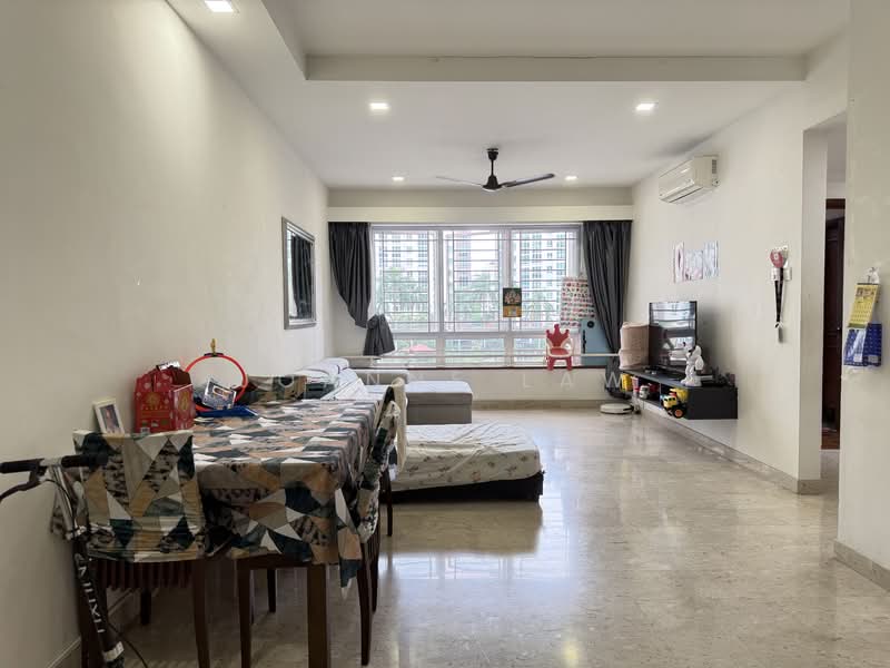 The Tropica, 61 Tampines Avenue 1, 2 Bedrooms, 990 sqft, Condominium For Rent, by Joanne Law, 500057263 - Living Room - PropertyGuru.com.sg