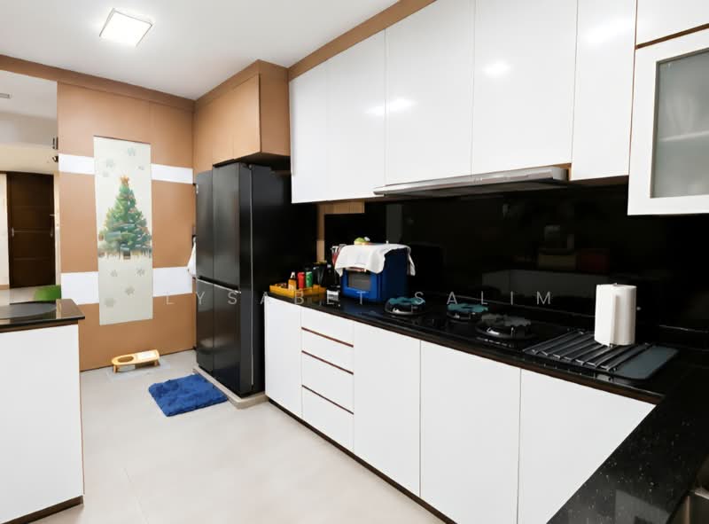 209 Bukit Batok Street 21, 209 Bukit Batok Street 21, 3 Bedrooms, 1,110 sqft, HDB Flat For Sale, by Elysabet Salim, 500057265 - Kitchen - PropertyGuru.com.sg