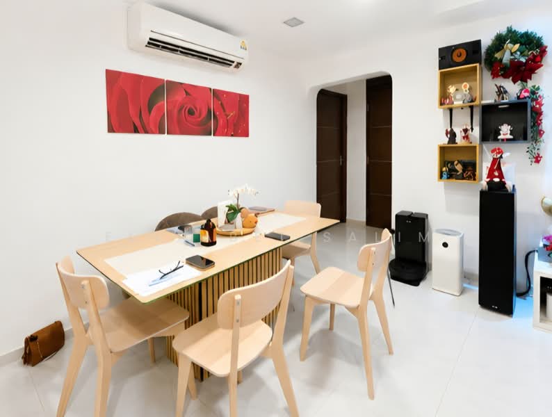 209 Bukit Batok Street 21, 209 Bukit Batok Street 21, 3 Bedrooms, 1,110 sqft, HDB Flat For Sale, by Elysabet Salim, 500057265 - Dining Room - PropertyGuru.com.sg