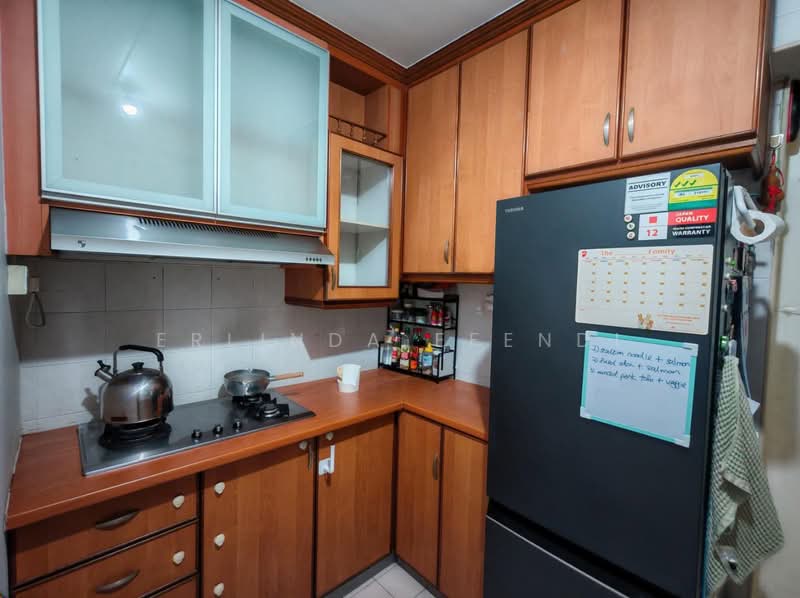 545 Serangoon North Avenue 3 HDB Flat For Sale at S$ 640,000 | PropertyGuru Singapore - Kitchen