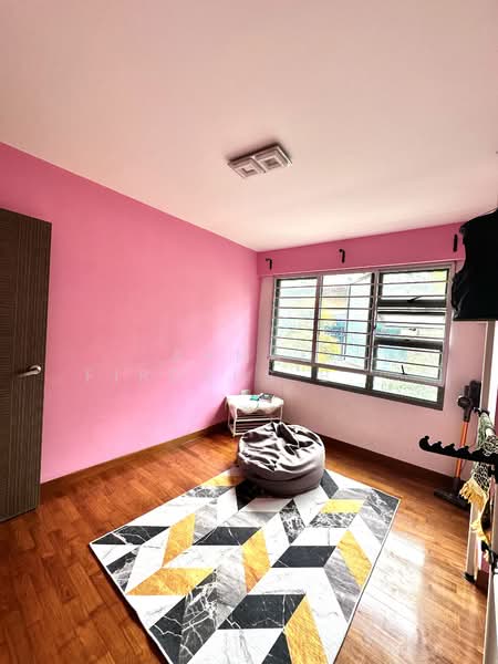 678A Punggol Drive HDB Flat For Sale at S$ 630,000 | PropertyGuru Singapore - Common Room 1