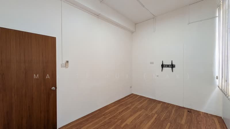 Pemimpin Industrial Building, 63 Jalan Pemimpin, 475 sqft, Light Industrial (B1) For Rent, by Mak Te Hui (Mak), 500057292 - Interior - CommercialGuru.com.sg