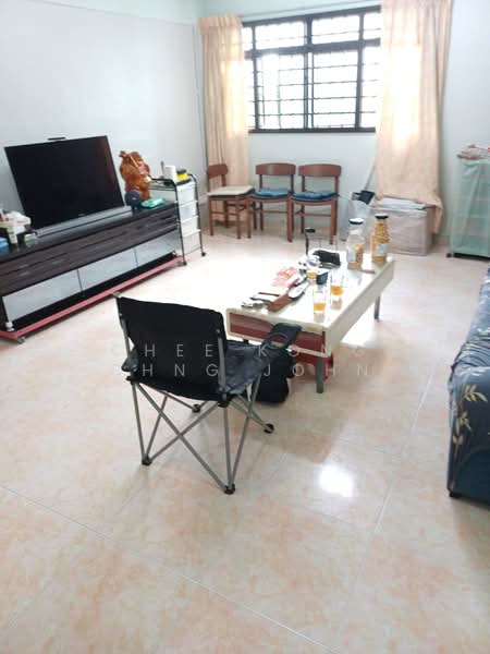 601 Clementi West Street 1 HDB Flat For Sale at S$ 595,000 | PropertyGuru Singapore - Living Room