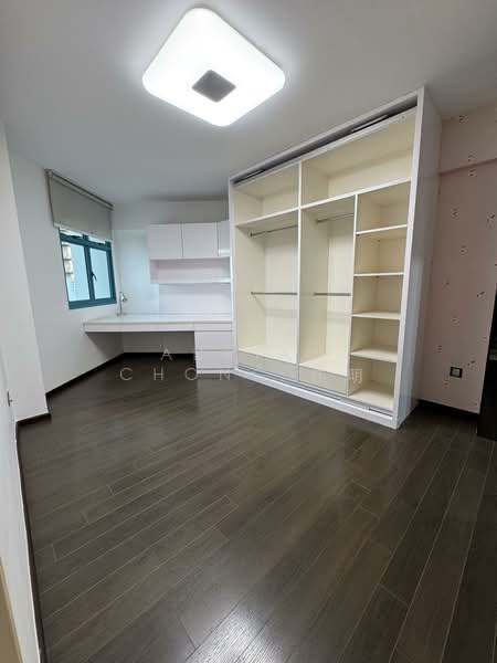 11 Farrer Park Road HDB Flat For Sale at S$ 979,000 | PropertyGuru Singapore - Study